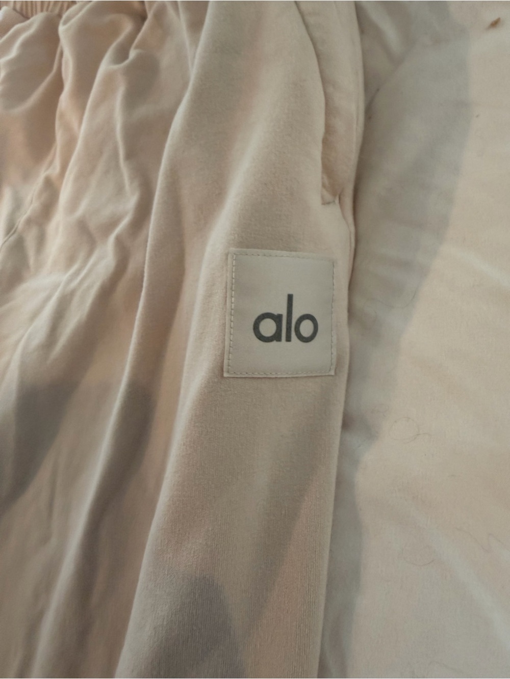 ALO Yoga Mens Cream Bottoms - Soft Pull-On Pants